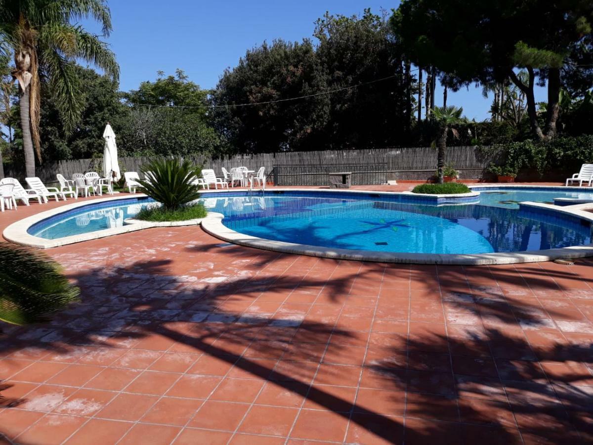 Chloe'S Apartment Acireale Dış mekan fotoğraf